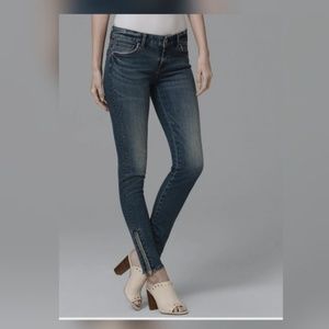 {SIZE 2} ** WHBM skinny ankle jeans